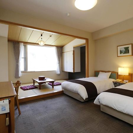 Yuyado Kuttari Onsen Lake Inn Shintoku Luaran gambar